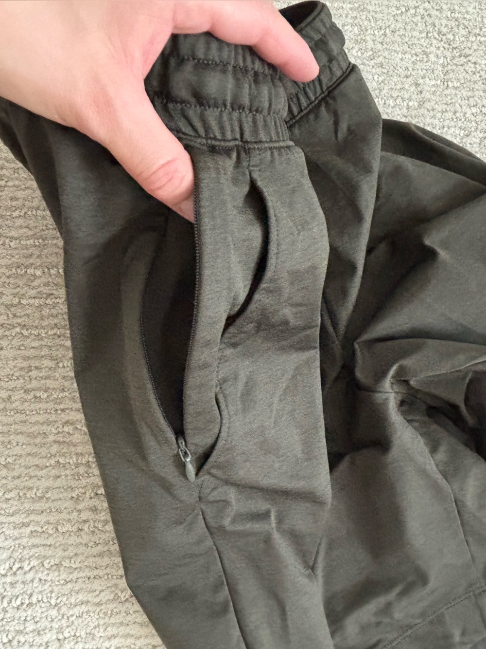 Uniqlo Men’s Shorts - Picture 4 of 7